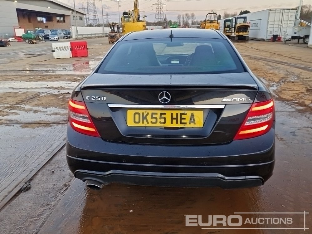 2015 Mercedes C250 AMG - Automobil: Foto 4 2015 Mercedes C250 AMG - Automobil: Foto 4
