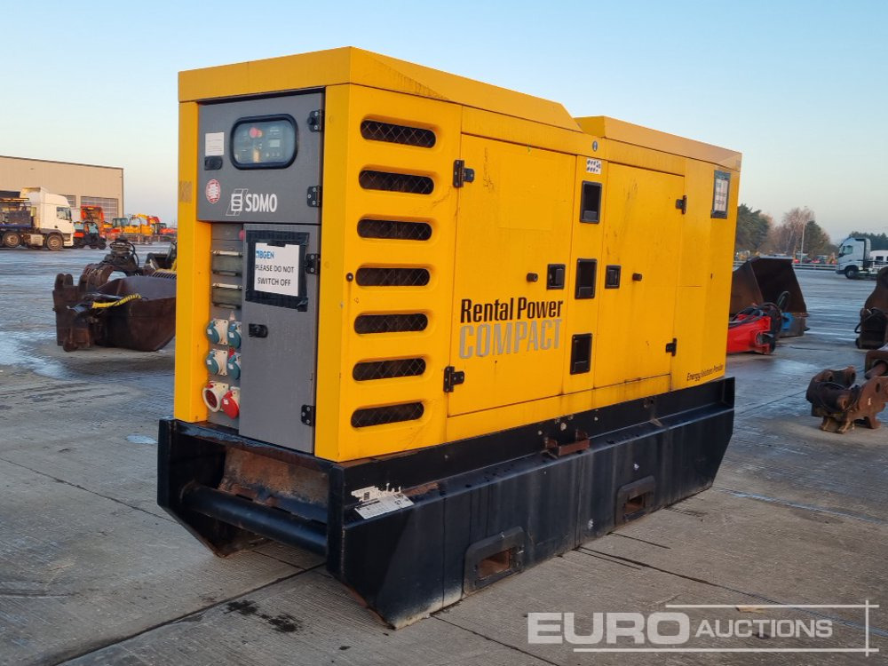 2015 SDMO R165C3 - Generator electric: Foto 1 2015 SDMO R165C3 - Generator electric: Foto 1