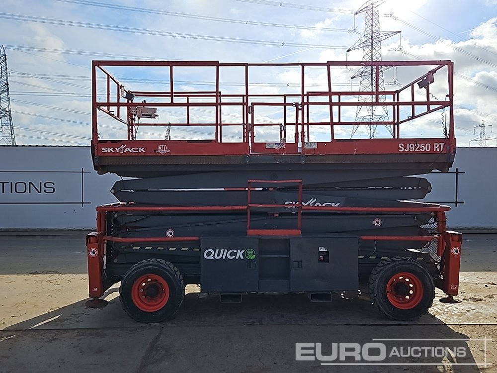 2015 SkyJack SJ9250 - Autopropulsată platformă: Foto 2 2015 SkyJack SJ9250 - Autopropulsată platformă: Foto 2
