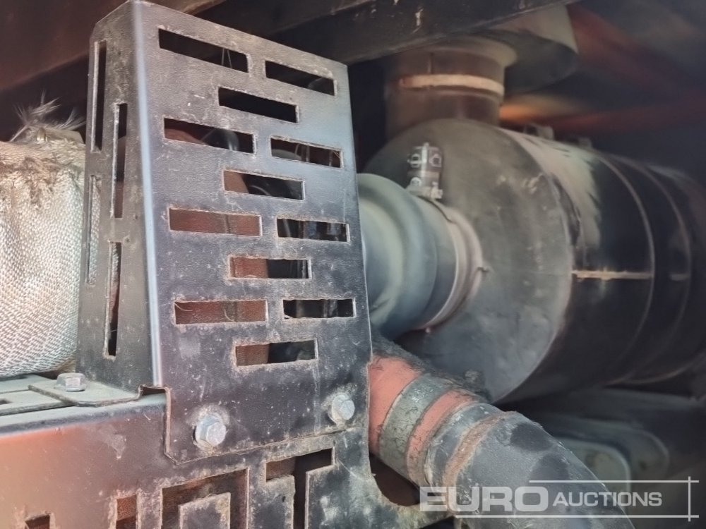 Generator electric 2016 SDMO R110C3: Foto 11 Generator electric 2016 SDMO R110C3: Foto 11