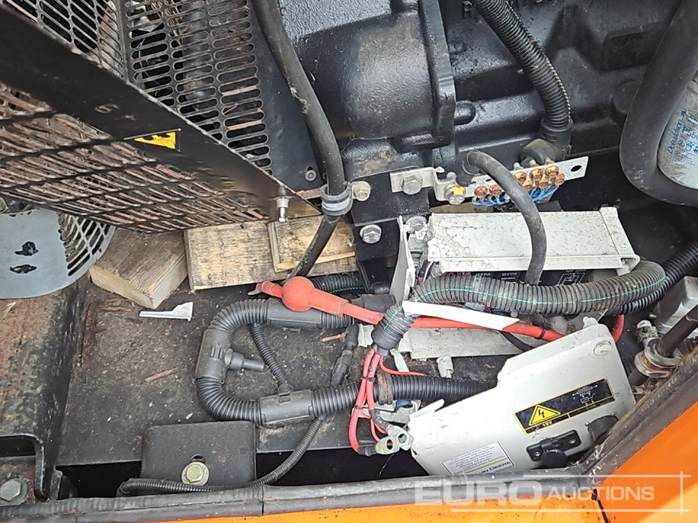 Generator electric 2016 SDMO R110C3: Foto 23