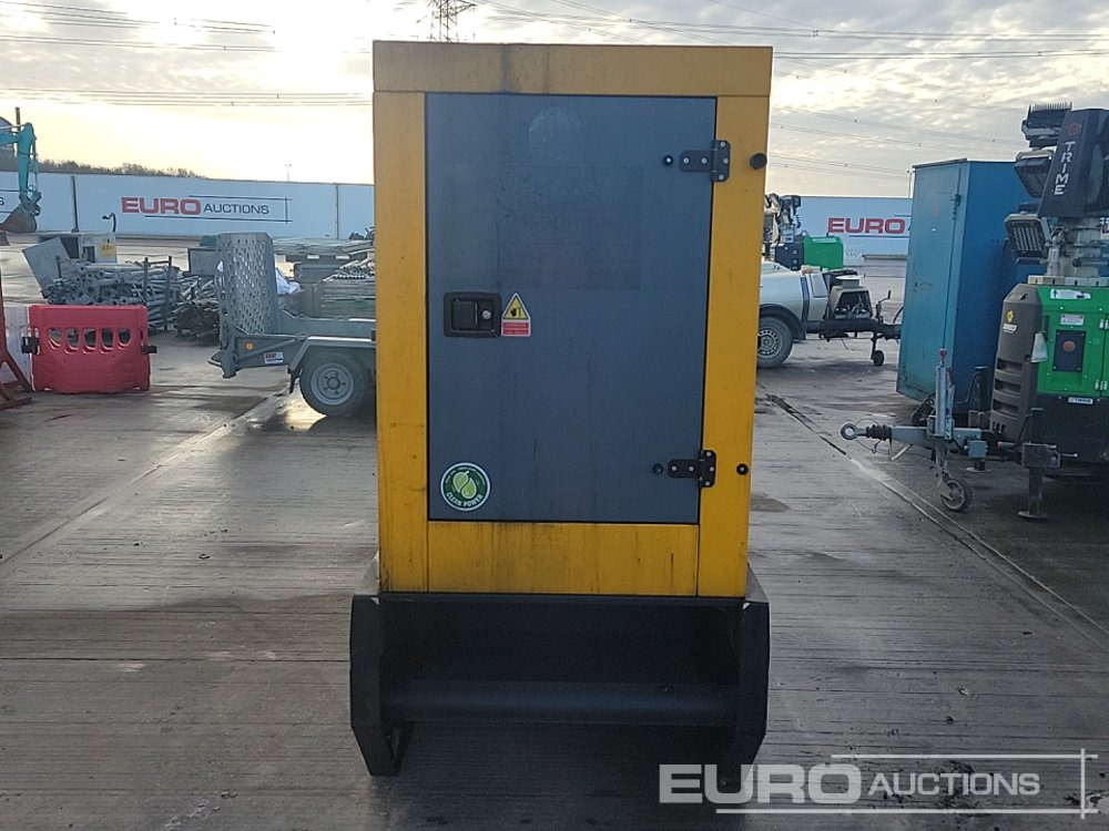 2016 SDMO R220C3 - Generator electric: Foto 4 2016 SDMO R220C3 - Generator electric: Foto 4