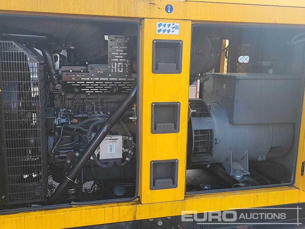 Generator electric 2016 SDMO R220C3: Foto 19 Generator electric 2016 SDMO R220C3: Foto 19