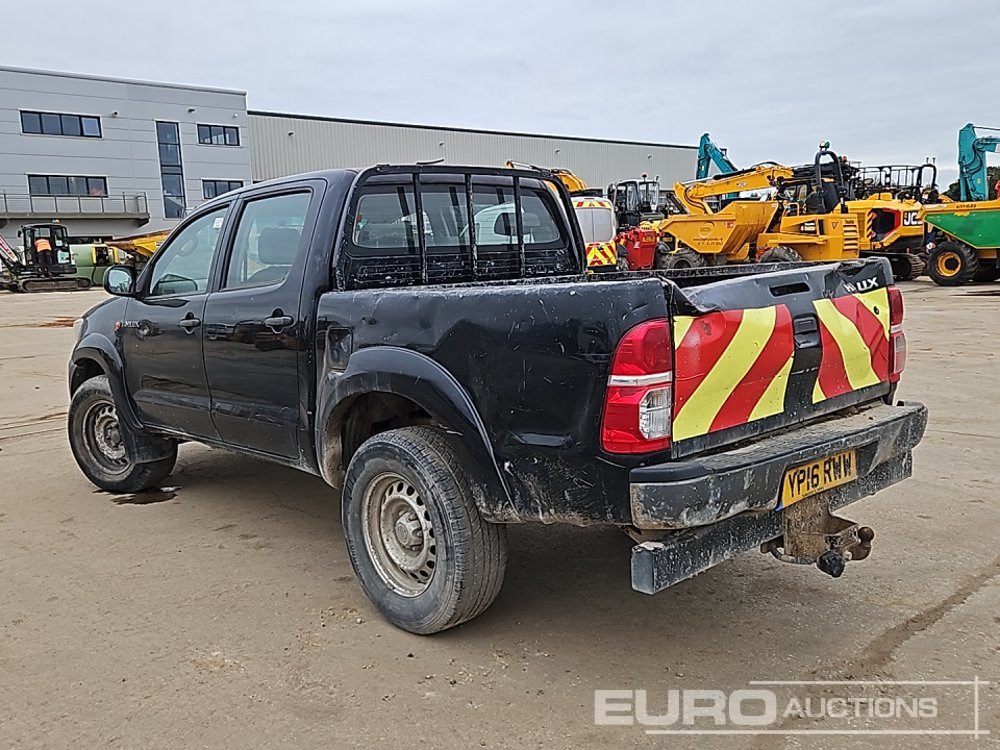 2016 Toyota Hilux - Pick-up: Foto 3 2016 Toyota Hilux - Pick-up: Foto 3