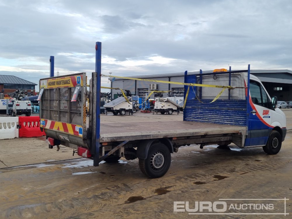 2016 Volkswagen Crafter CR35 - Autoutilitară cu platformă: Foto 5 2016 Volkswagen Crafter CR35 - Autoutilitară cu platformă: Foto 5