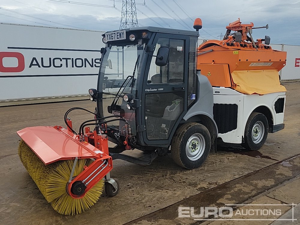 2017 Hako Citymaster 1600 4x2 Compact Gritter, Hydraulic Snow Plough & Sweeper Attachment, Reverse Camera, Automatic Gearbox (Reg. Docs. Available) - Măturătoare stradală: Foto 1 2017 Hako Citymaster 1600 4x2 Compact Gritter, Hydraulic Snow Plough & Sweeper Attachment, Reverse Camera, Automatic Gearbox (Reg. Docs. Available) - Măturătoare stradală: Foto 1