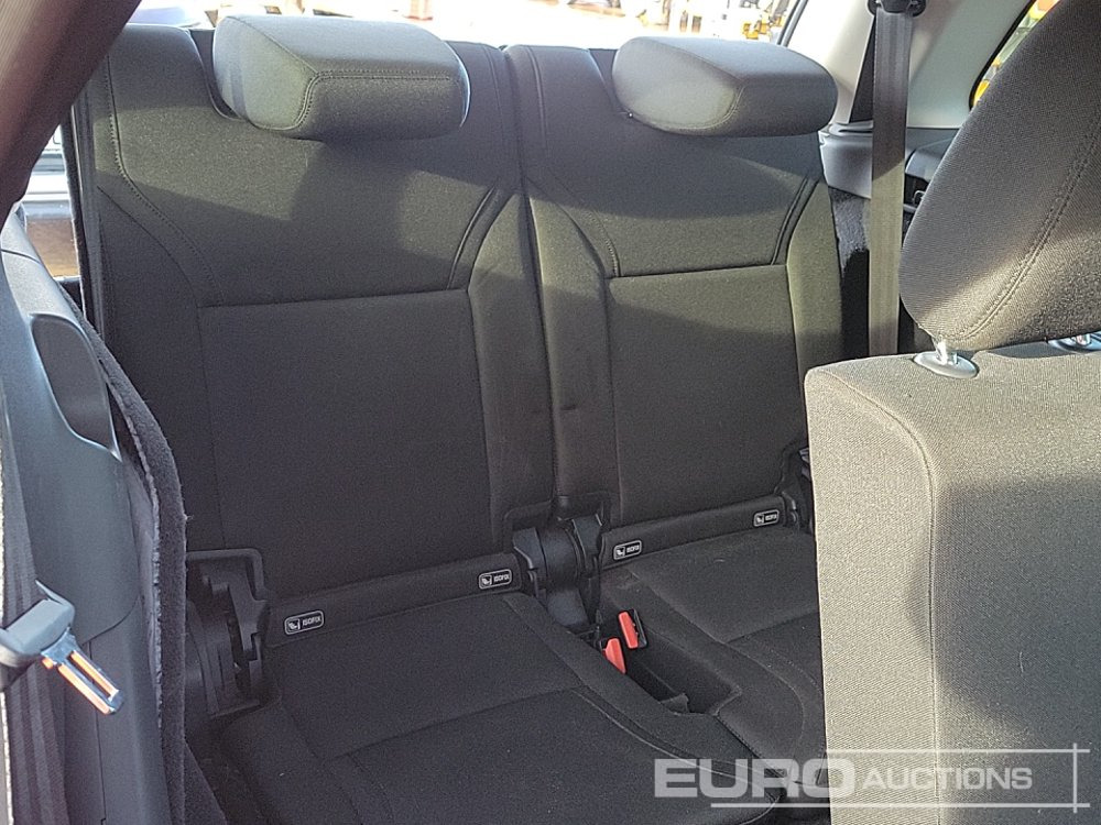 SUV 2017 Land Rover Discovery: Foto 18 SUV 2017 Land Rover Discovery: Foto 18