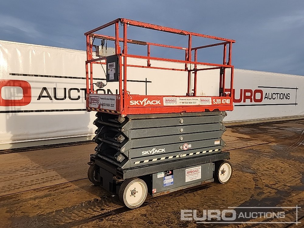 2017 SkyJack SJ4740 - Autopropulsată platformă: Foto 1 2017 SkyJack SJ4740 - Autopropulsată platformă: Foto 1