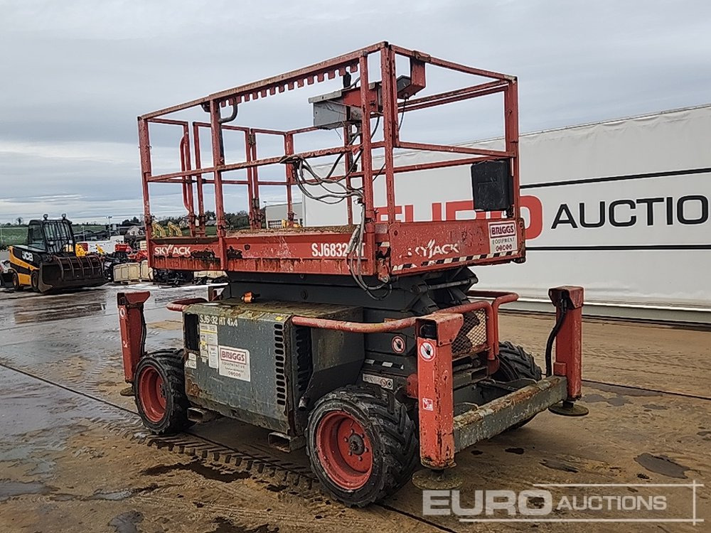 2017 SkyJack SJ6832RT - Autopropulsată platformă: Foto 3 2017 SkyJack SJ6832RT - Autopropulsată platformă: Foto 3