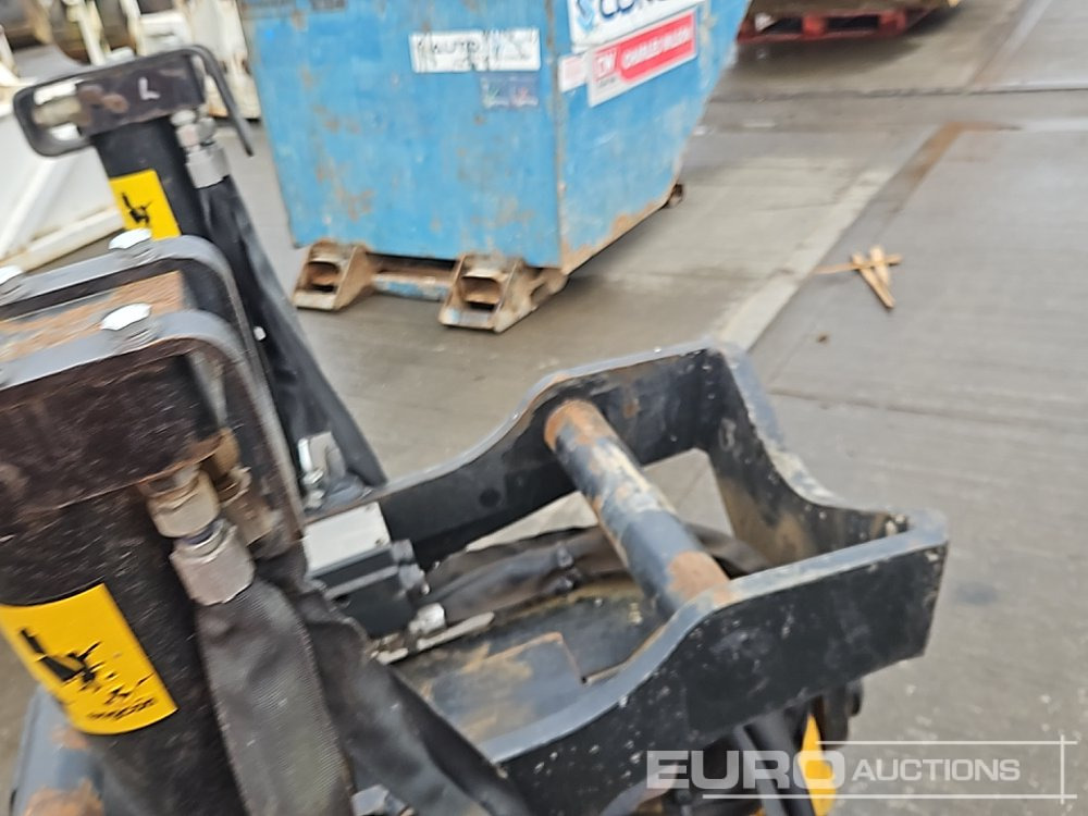 2018 Engcon Hydraulic Tilt Rotator S60 Hitch to suit 12-20 Ton Excavator - Cuplare rapidă: Foto 1 2018 Engcon Hydraulic Tilt Rotator S60 Hitch to suit 12-20 Ton Excavator - Cuplare rapidă: Foto 1