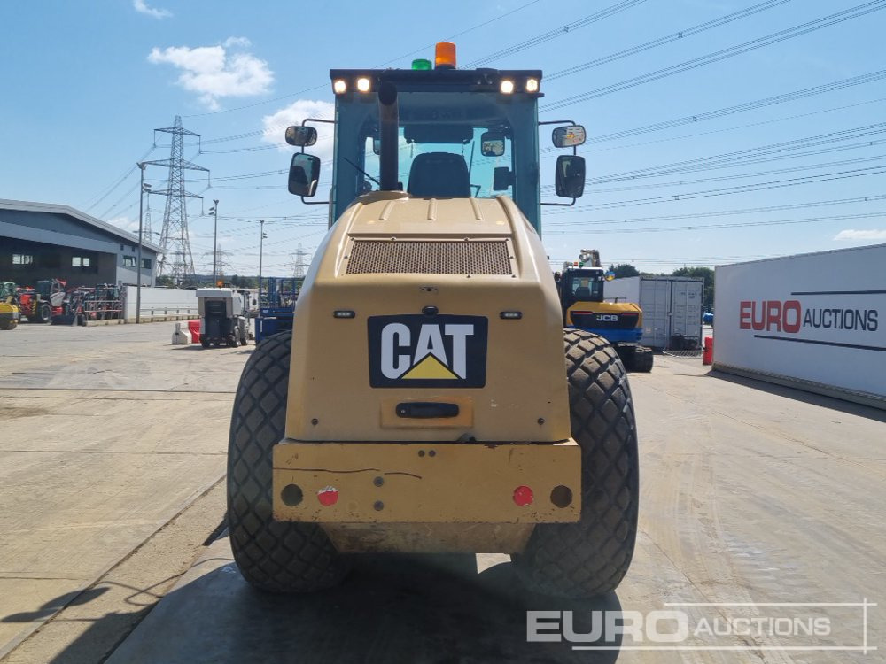 2019 CAT CS66B - Cilindru compactor: Foto 4 2019 CAT CS66B - Cilindru compactor: Foto 4