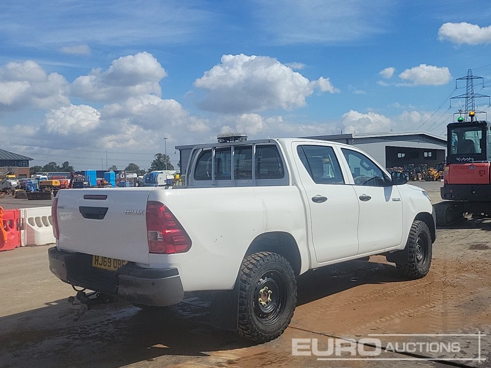 2019 Toyota Hilux Active D-4D - Pick-up: Foto 5 2019 Toyota Hilux Active D-4D - Pick-up: Foto 5
