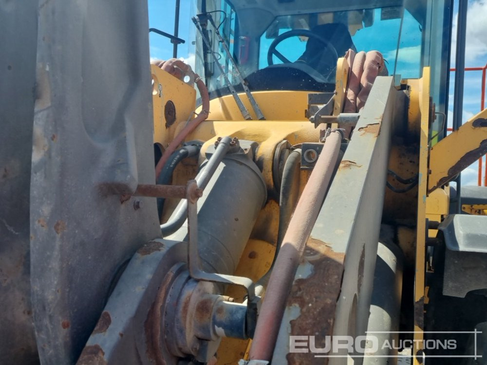 Încărcător frontal pe pneuri 2019 Volvo L120H: Foto 18