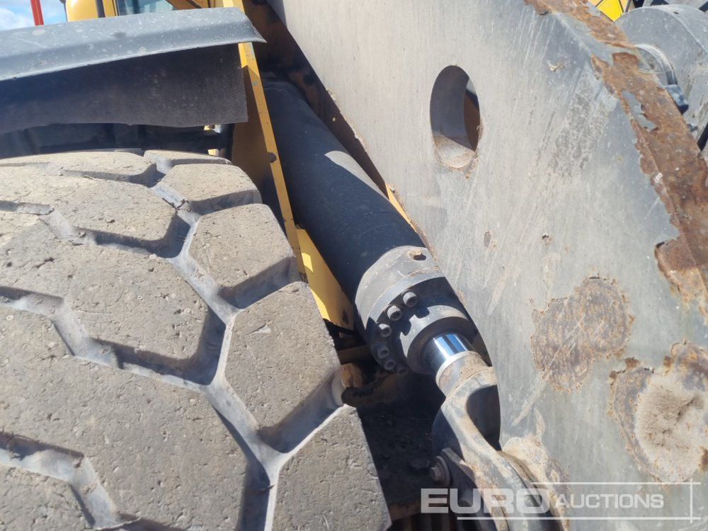 Încărcător frontal pe pneuri 2019 Volvo L120H: Foto 24