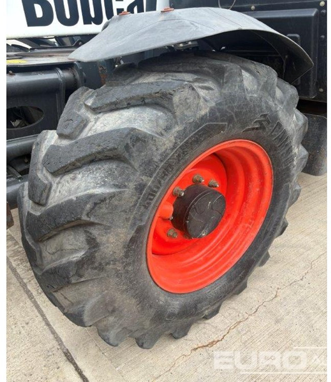 2020 Bobcat T35.130SLP - Stivuitor telescopic: Foto 5 2020 Bobcat T35.130SLP - Stivuitor telescopic: Foto 5