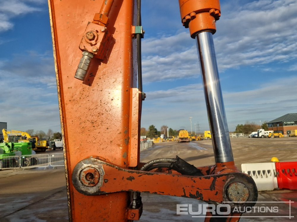 Excavator pe şenile 2020 Hitachi ZX130LCN-6: Foto 23