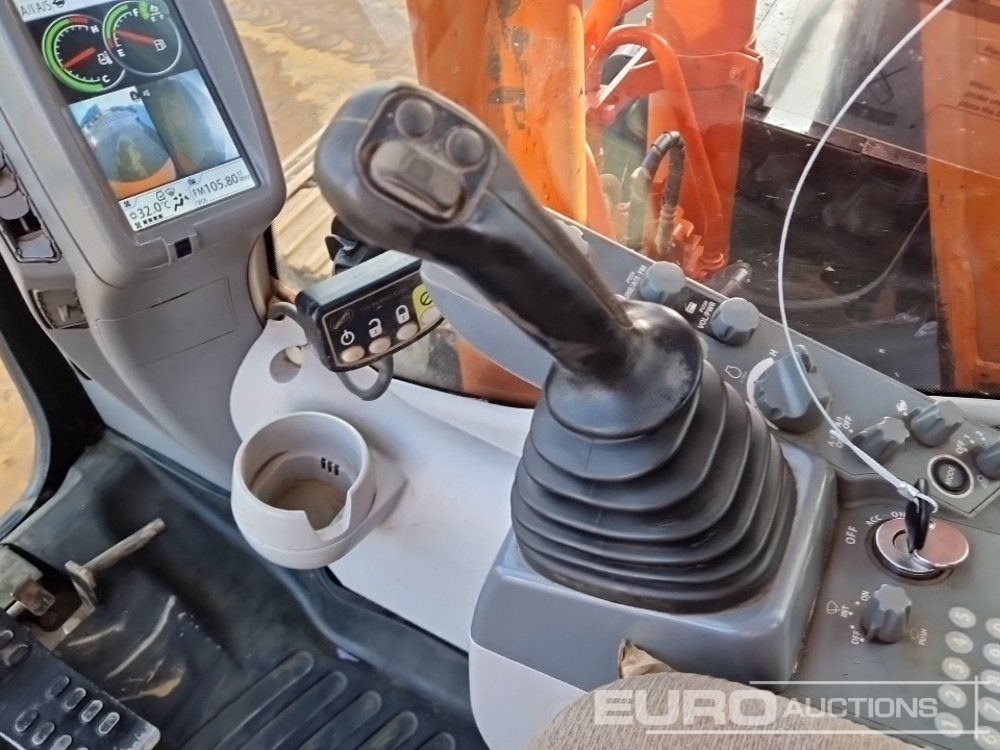 Excavator pe şenile 2020 Hitachi ZX130LCN-6: Foto 50