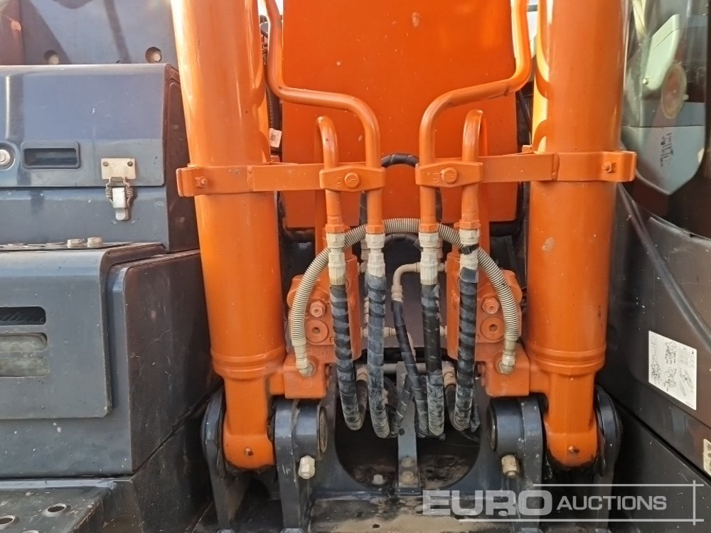 Excavator pe şenile 2020 Hitachi ZX130LCN-6: Foto 20