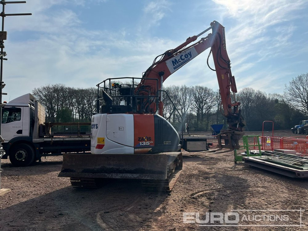 2020 Hitachi ZX135USBL-6 - Excavator pe şenile: Foto 4 2020 Hitachi ZX135USBL-6 - Excavator pe şenile: Foto 4