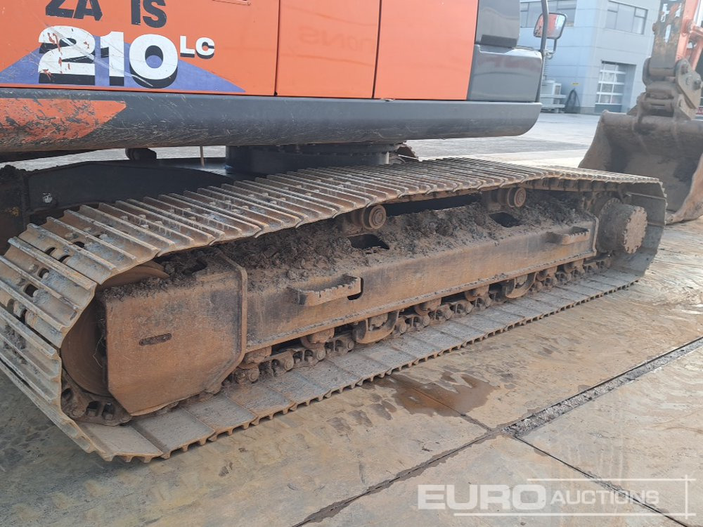 Excavator pe şenile 2020 Hitachi ZX210LC-6: Foto 26 Excavator pe şenile 2020 Hitachi ZX210LC-6: Foto 26