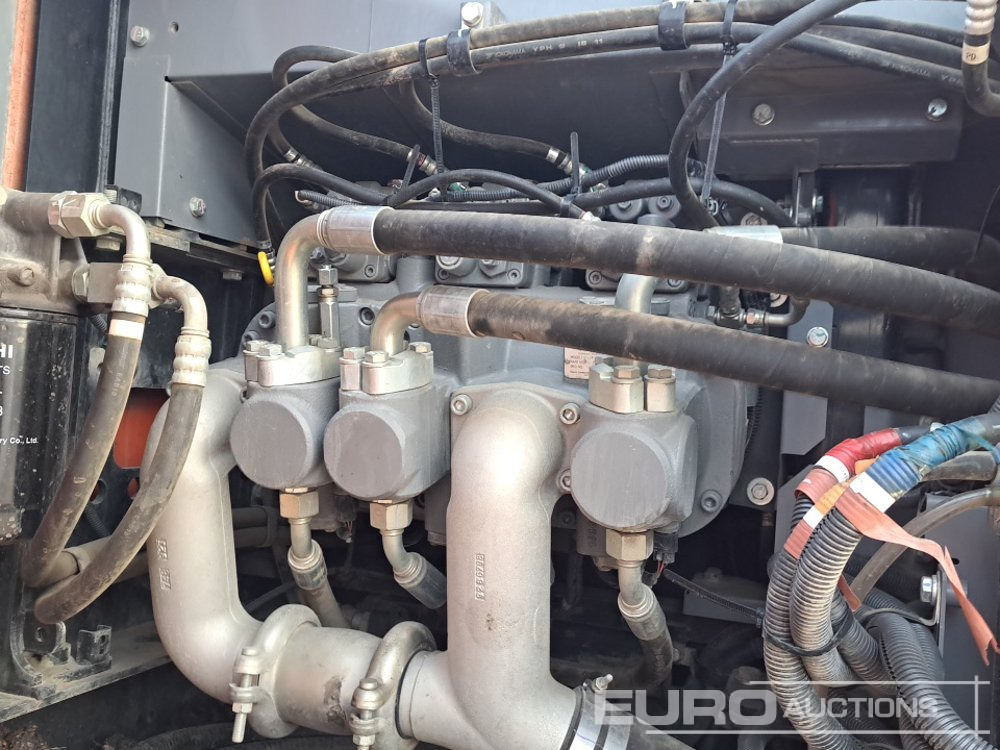 Excavator pe şenile 2020 Hitachi ZX210LC-6: Foto 38 Excavator pe şenile 2020 Hitachi ZX210LC-6: Foto 38