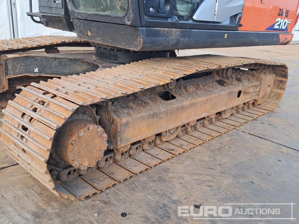 Excavator pe şenile 2020 Hitachi ZX210LC-6: Foto 22 Excavator pe şenile 2020 Hitachi ZX210LC-6: Foto 22