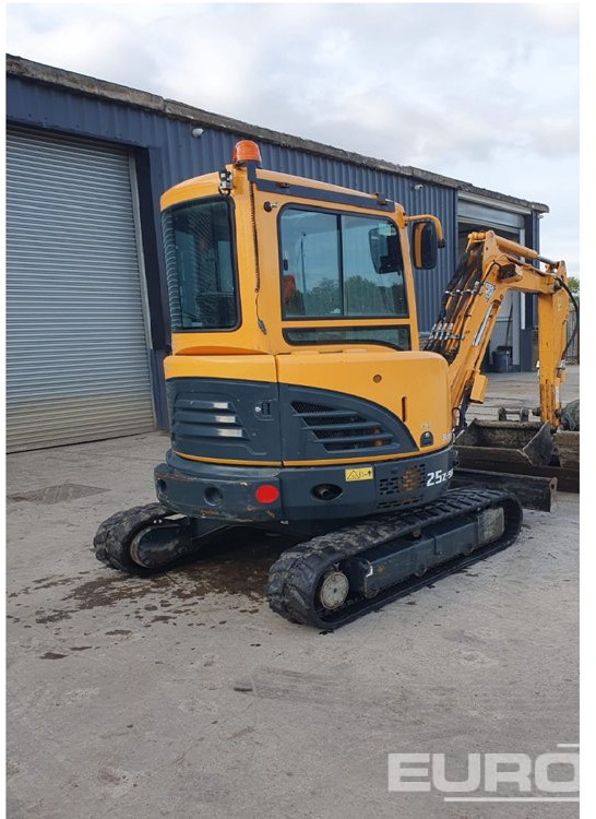 2020 Hyundai R25Z-9AK - Mini excavator: Foto 3 2020 Hyundai R25Z-9AK - Mini excavator: Foto 3