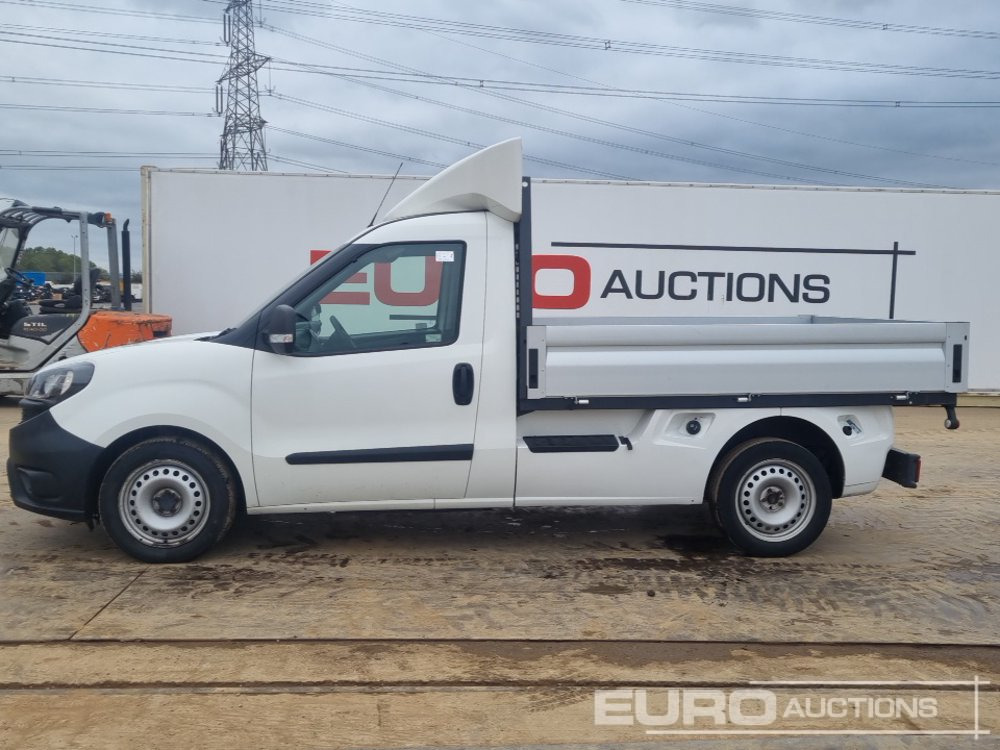2021 Fiat Doblo Cargo - Autoutilitară cu platformă: Foto 2 2021 Fiat Doblo Cargo - Autoutilitară cu platformă: Foto 2