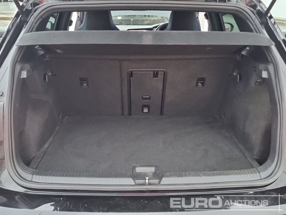 Automobil 2021 Volkswagen Golf R: Foto 19