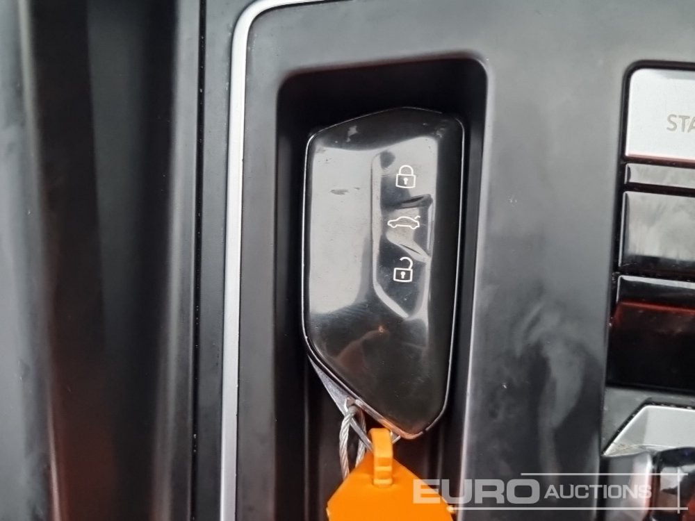 Automobil 2021 Volkswagen Golf R: Foto 37