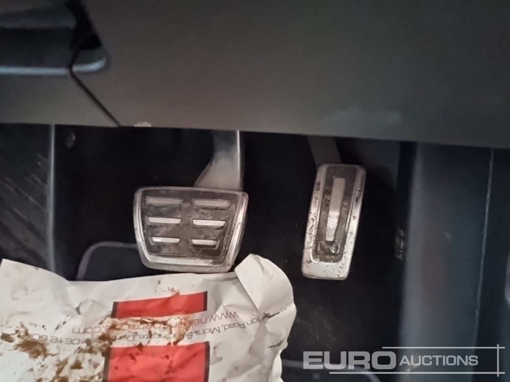 Automobil 2021 Volkswagen Golf R: Foto 31