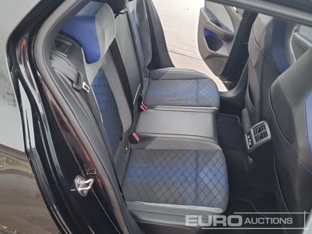 Automobil 2021 Volkswagen Golf R: Foto 26