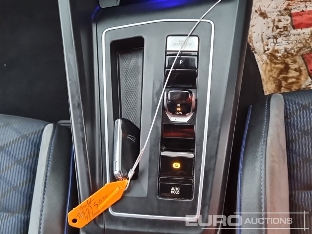 Automobil 2021 Volkswagen Golf R: Foto 34