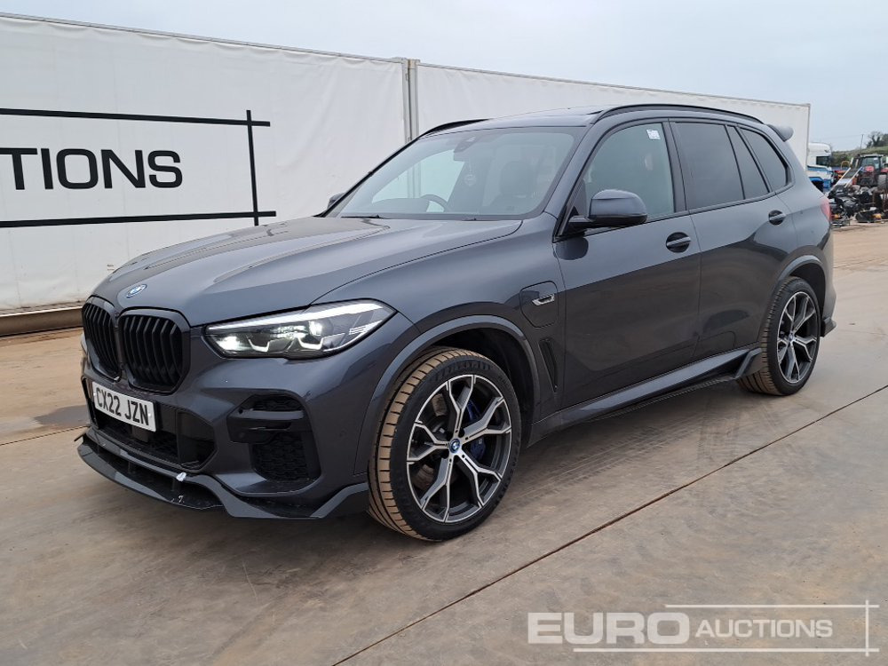 2022 BMW X5 45E M-Sport - SUV: Foto 1 2022 BMW X5 45E M-Sport - SUV: Foto 1