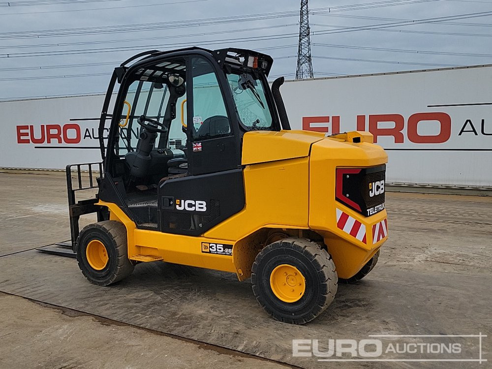 2022 JCB TLT35D 4X4 - Stivuitor telescopic: Foto 3 2022 JCB TLT35D 4X4 - Stivuitor telescopic: Foto 3