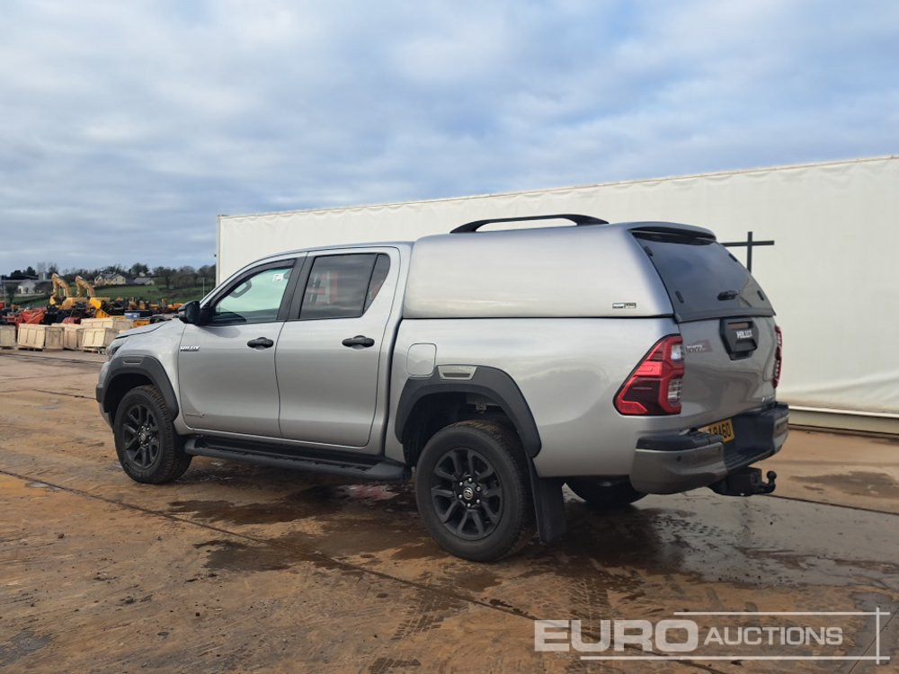 2022 Toyota Hilux Invincible X - Pick-up: Foto 3 2022 Toyota Hilux Invincible X - Pick-up: Foto 3