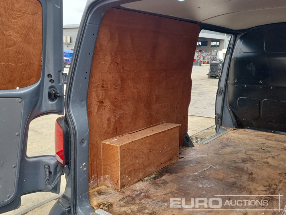 Autoutilitară compactă 2022 Volkswagen ABT e-Transporter: Foto 17