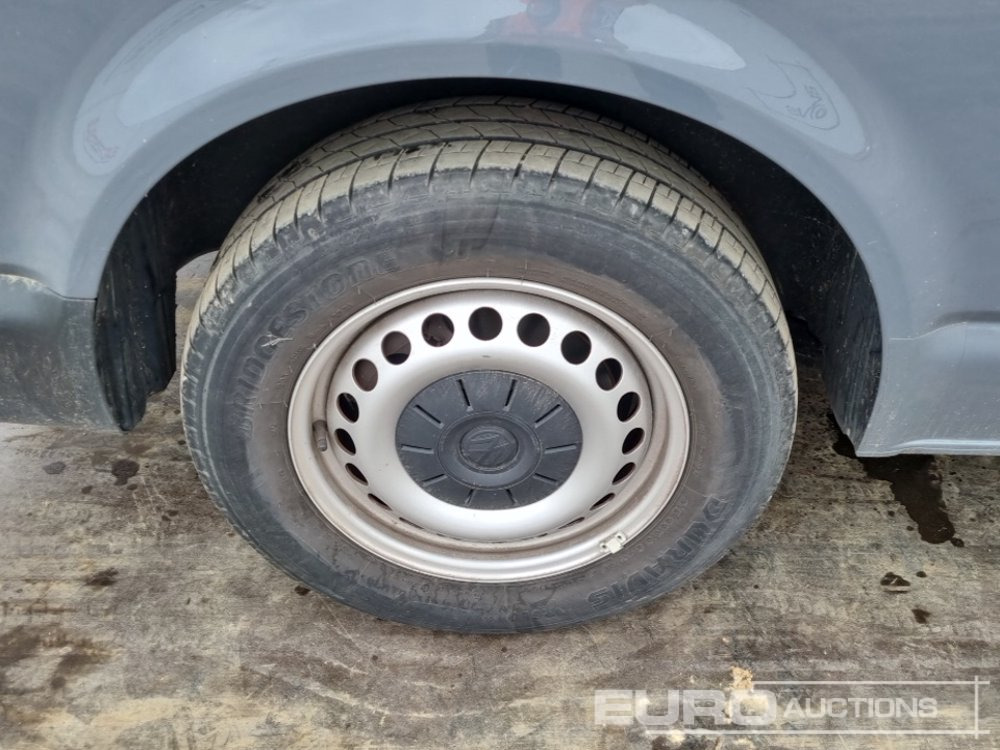 Autoutilitară compactă 2022 Volkswagen ABT e-Transporter: Foto 11