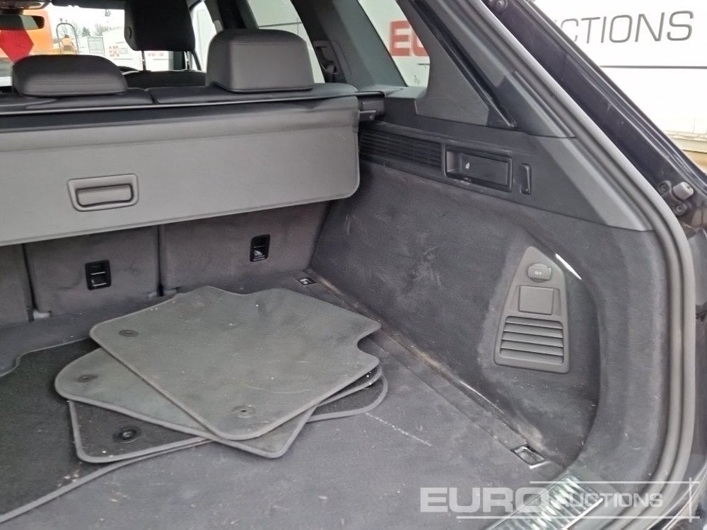 SUV 2022 Volkswagen Touareg: Foto 15