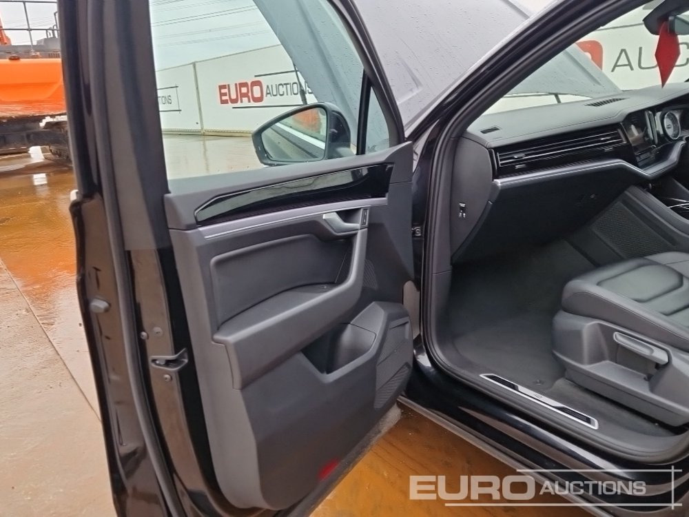 SUV 2022 Volkswagen Touareg: Foto 25