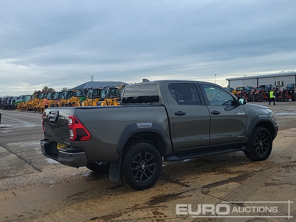 2023 Toyota Hilux Invincible X - Pick-up: Foto 5 2023 Toyota Hilux Invincible X - Pick-up: Foto 5