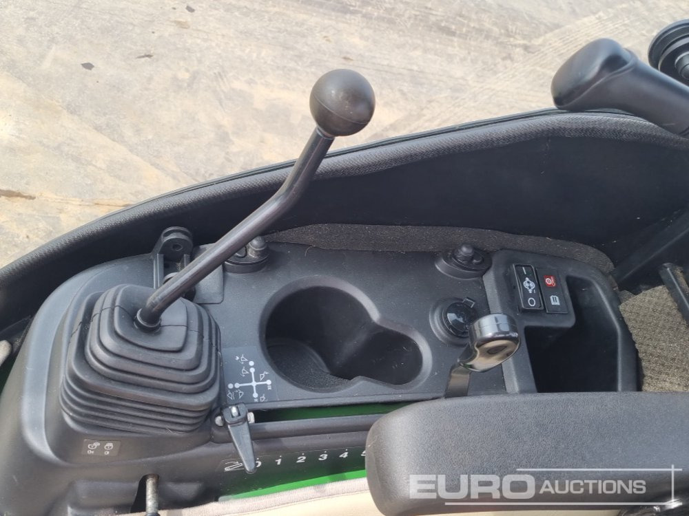 Tractor mic 2024 John Deere 2026R: Foto 24