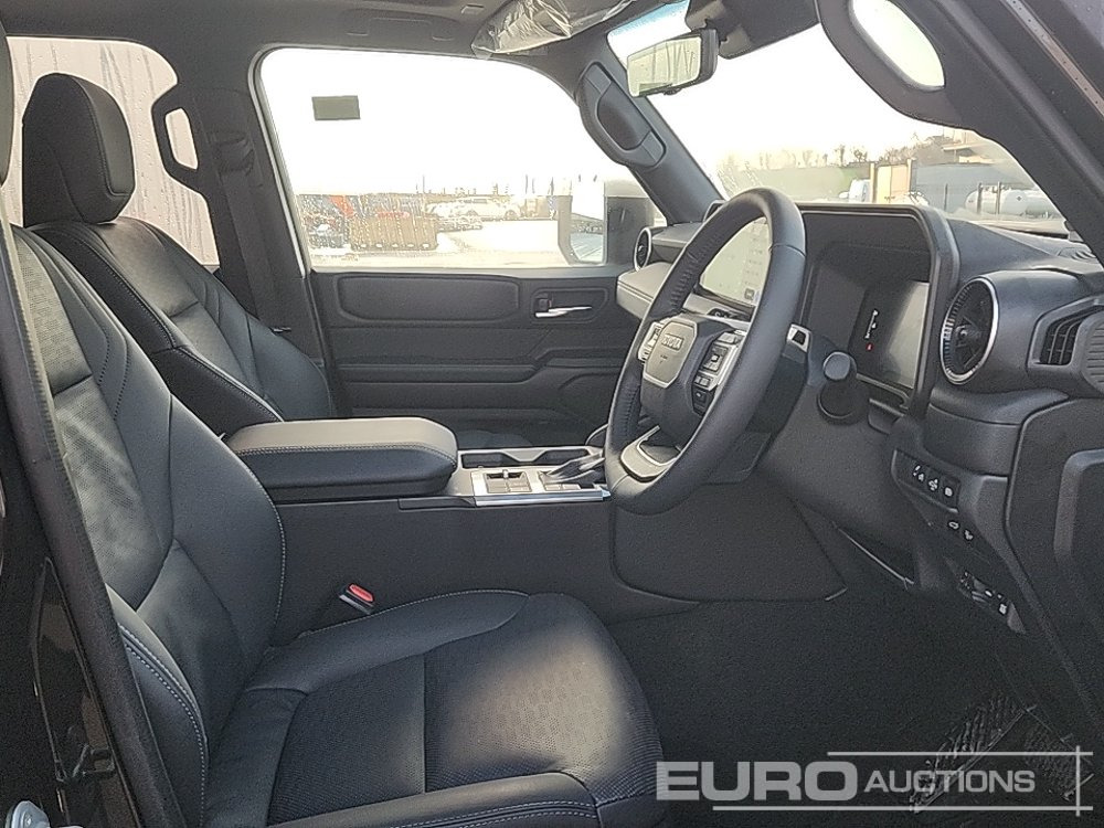 SUV 2025 Toyota Land Cruiser: Foto 14 SUV 2025 Toyota Land Cruiser: Foto 14