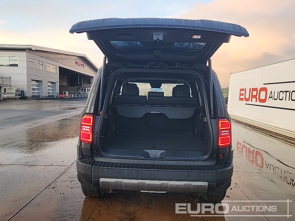 SUV 2025 Toyota Land Cruiser: Foto 33 SUV 2025 Toyota Land Cruiser: Foto 33