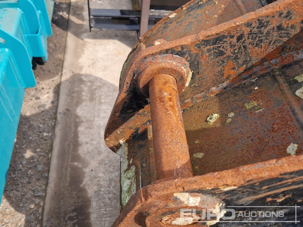 36" Digging Bucket 50mm Pin to suit 6-8 Ton Excavator - Cupă: Foto 5 36" Digging Bucket 50mm Pin to suit 6-8 Ton Excavator - Cupă: Foto 5
