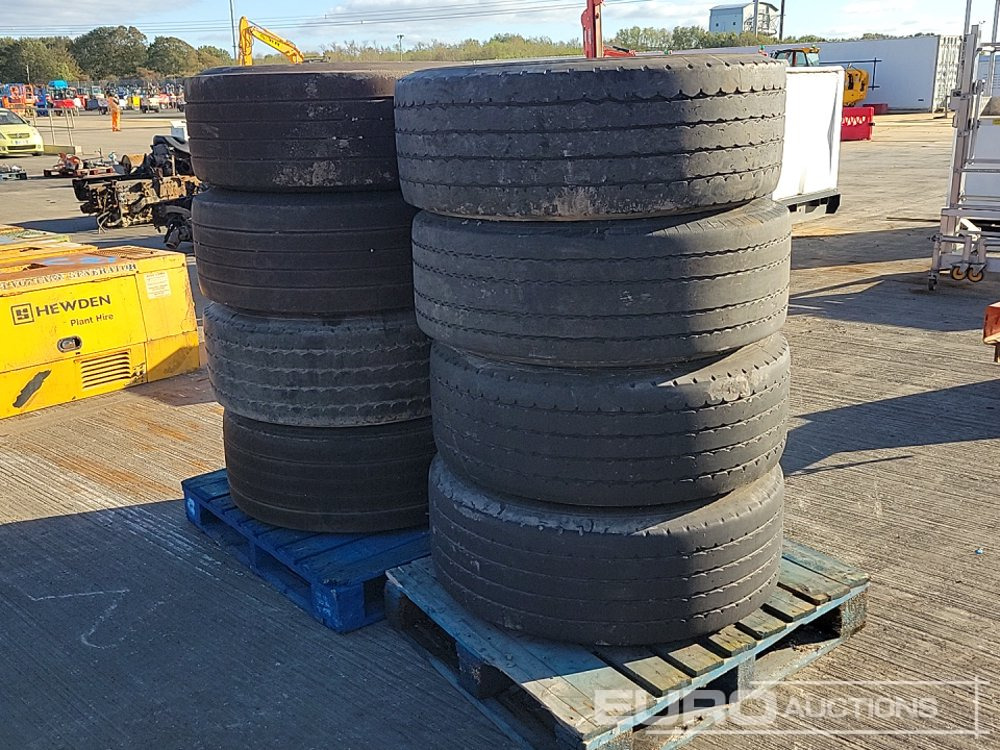 385/65R22.5 Tyre & Rim (8 of) - Anvelopă: Foto 3 385/65R22.5 Tyre & Rim (8 of) - Anvelopă: Foto 3