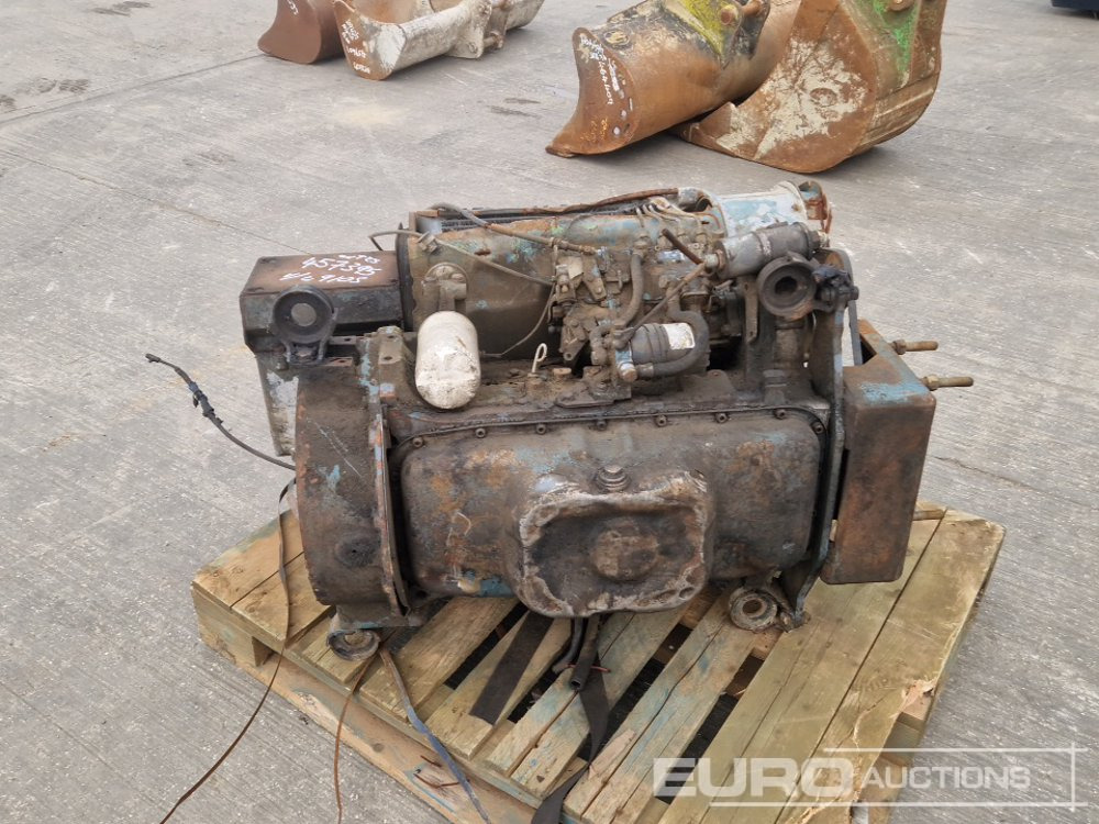 4 Cylinder Engine - Motor: Foto 2 4 Cylinder Engine - Motor: Foto 2