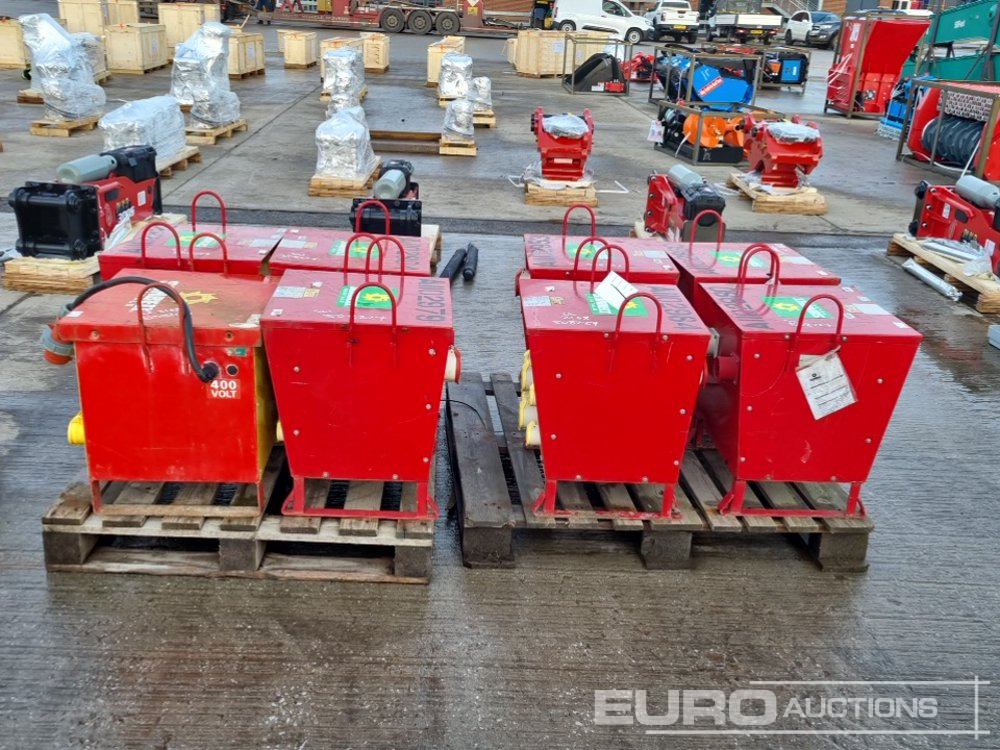 400 Volt Transformer (8 of) - Echipamente de constructii: Foto 2 400 Volt Transformer (8 of) - Echipamente de constructii: Foto 2