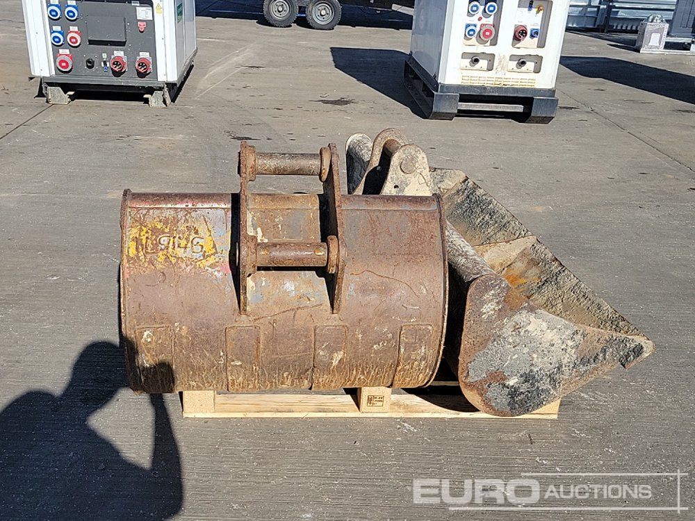 60" Ditching, 36" Digging Bucket 60mm Pin to suit 10 Ton Excavator - Cupă: Foto 2 60" Ditching, 36" Digging Bucket 60mm Pin to suit 10 Ton Excavator - Cupă: Foto 2