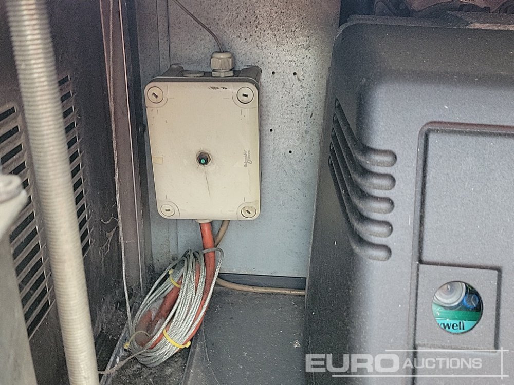 Echipamente de constructii Aggreko 200KW Indirect Diesel Fired Heater (2 of): Foto 16 Echipamente de constructii Aggreko 200KW Indirect Diesel Fired Heater (2 of): Foto 16